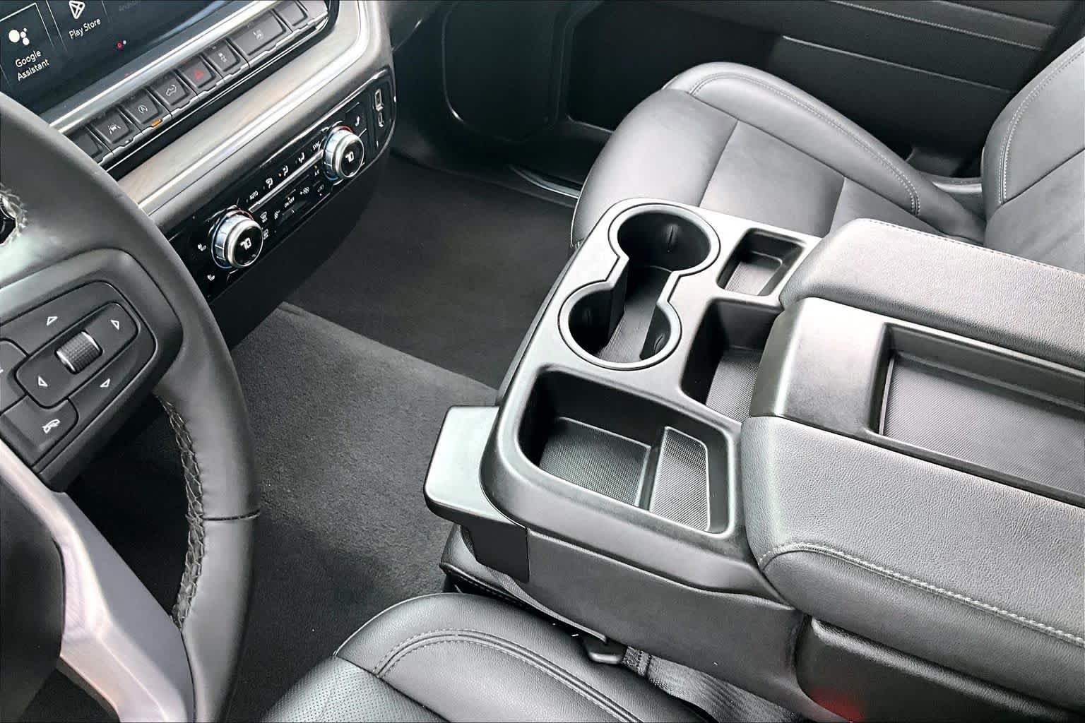 Used 2023 Sterling Metallic GMC AT4X image 17