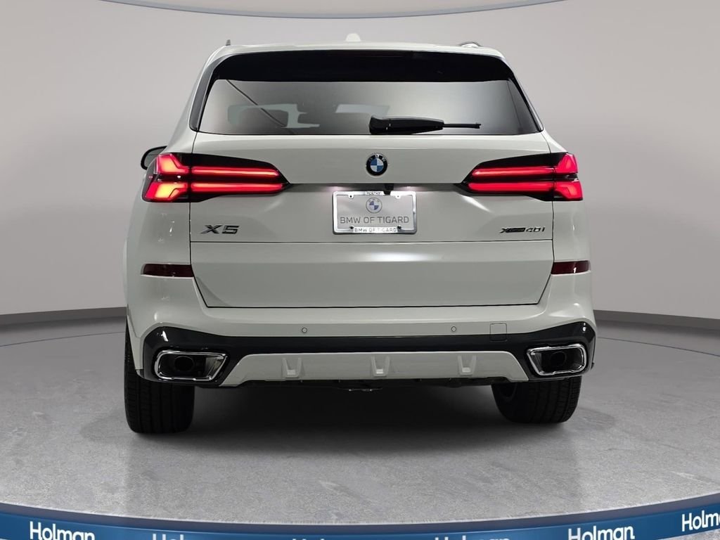 New 2026 Alpine White BMW xDrive40i image 6