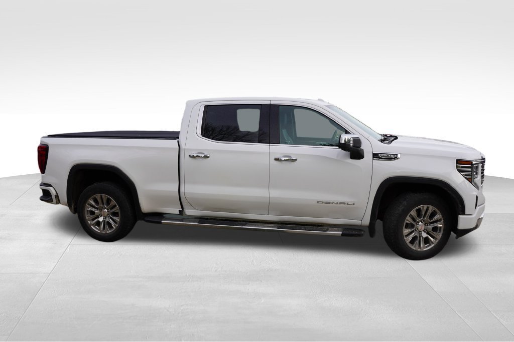 Used 2024 White GMC Denali image 2