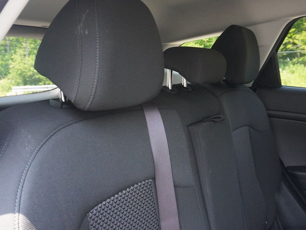 Used 2023 White Kia LX image 27
