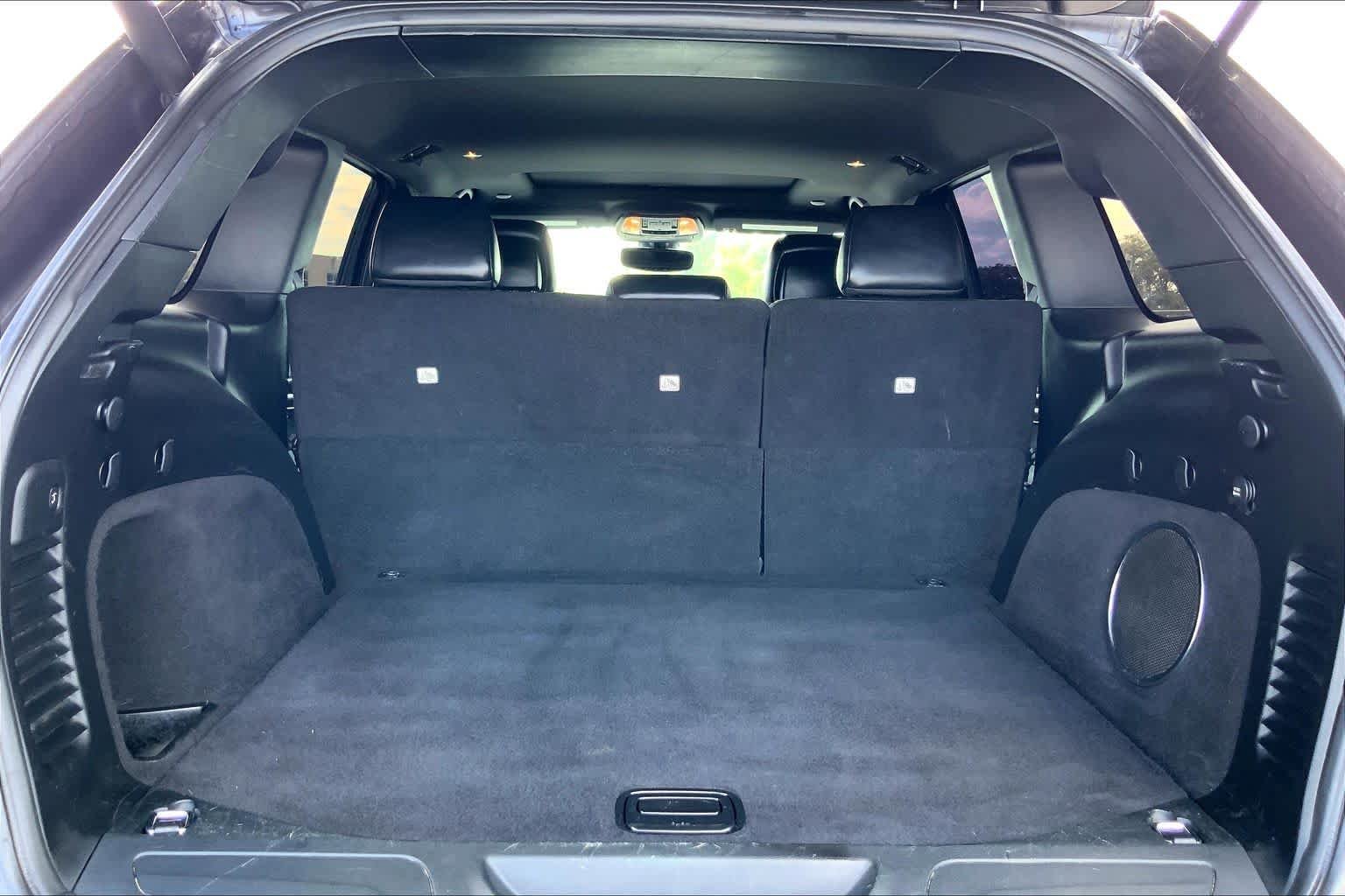 Used 2018 Granite Crystal Metallic Clearcoat Jeep Altitude image 34