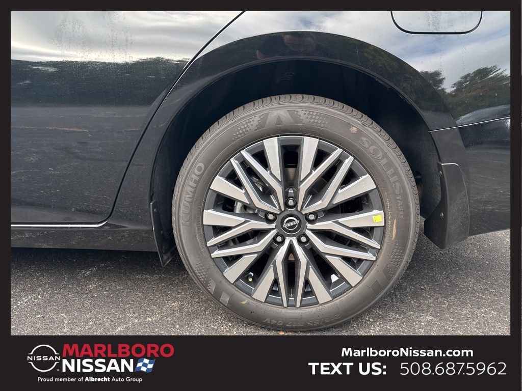 2025 Nissan Altima SV - Photo 12