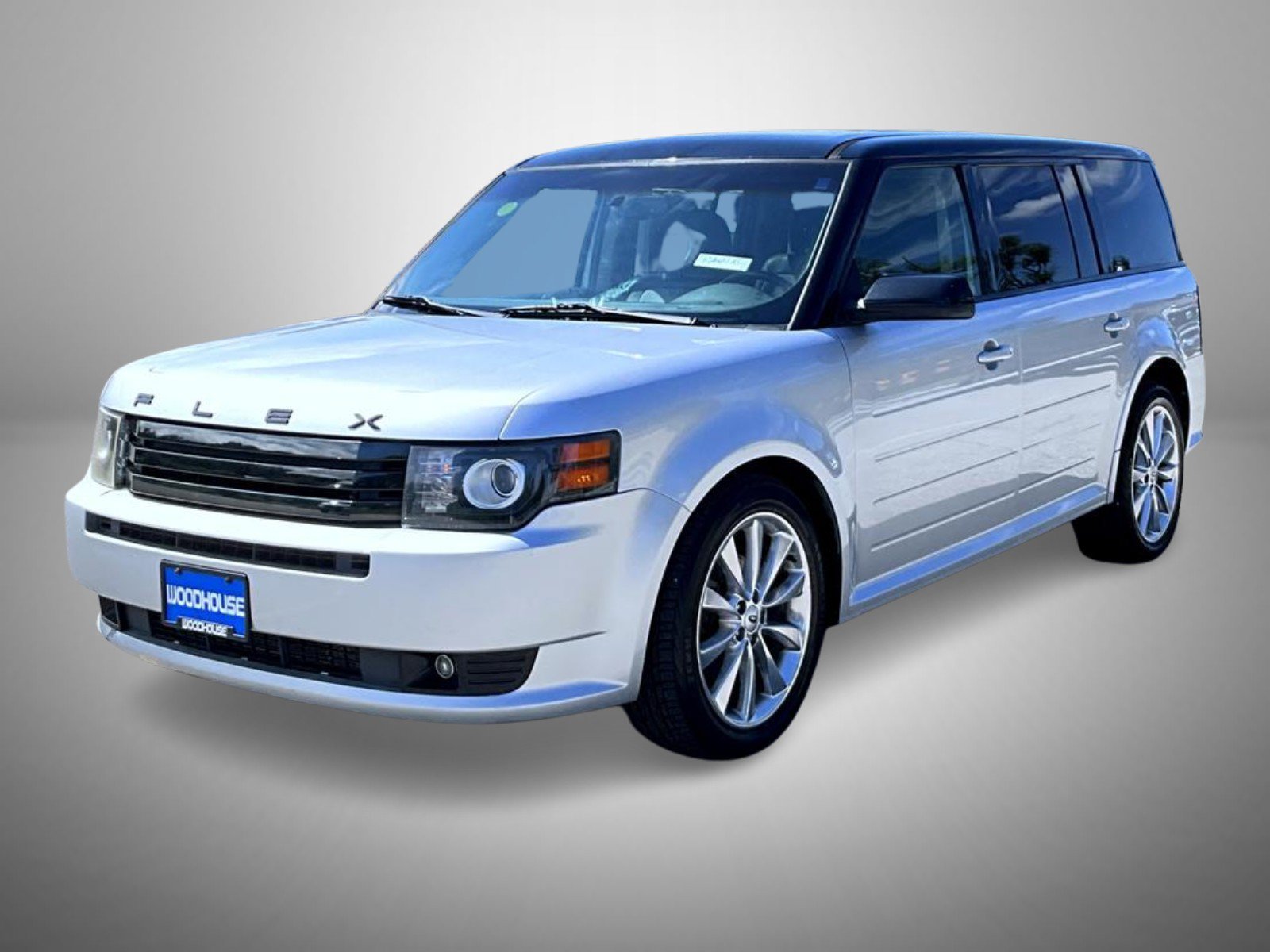Used 2012 Silver Ford Titanium image 1