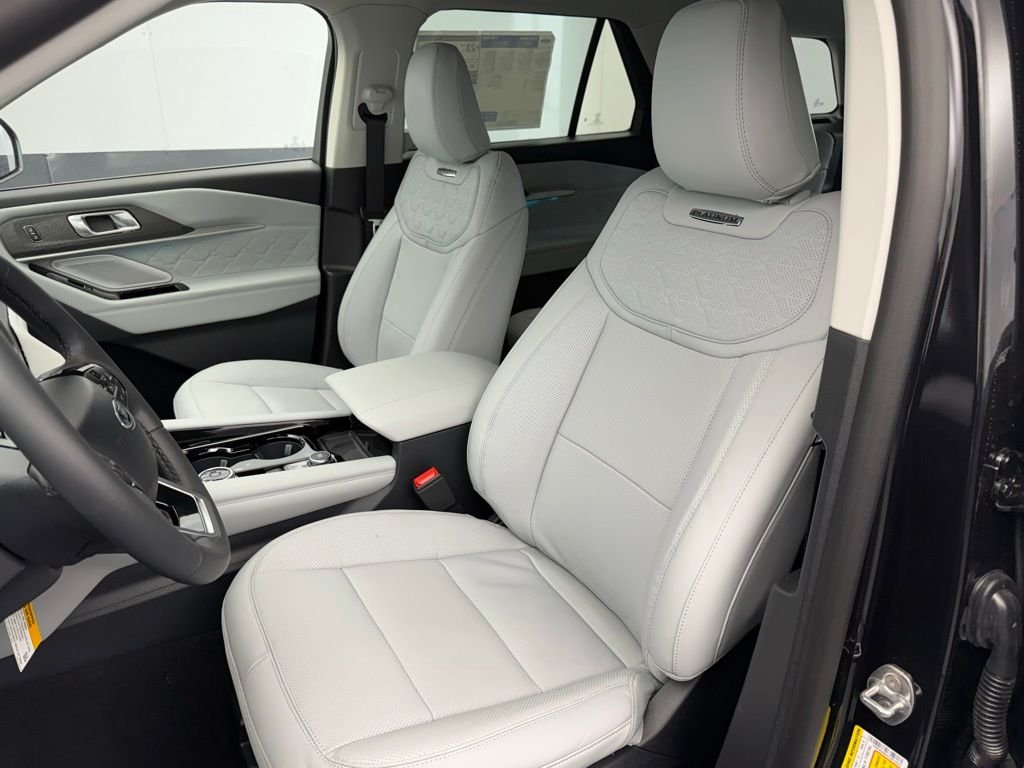 New 2026 Agate Black Metallic Ford Platinum™ image 57