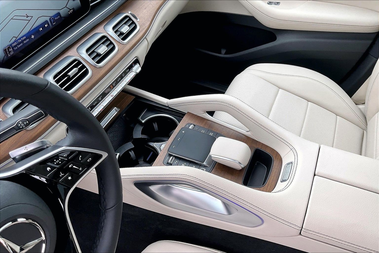 New 2026 Polar White Mercedes-Benz GLE 450 image 22