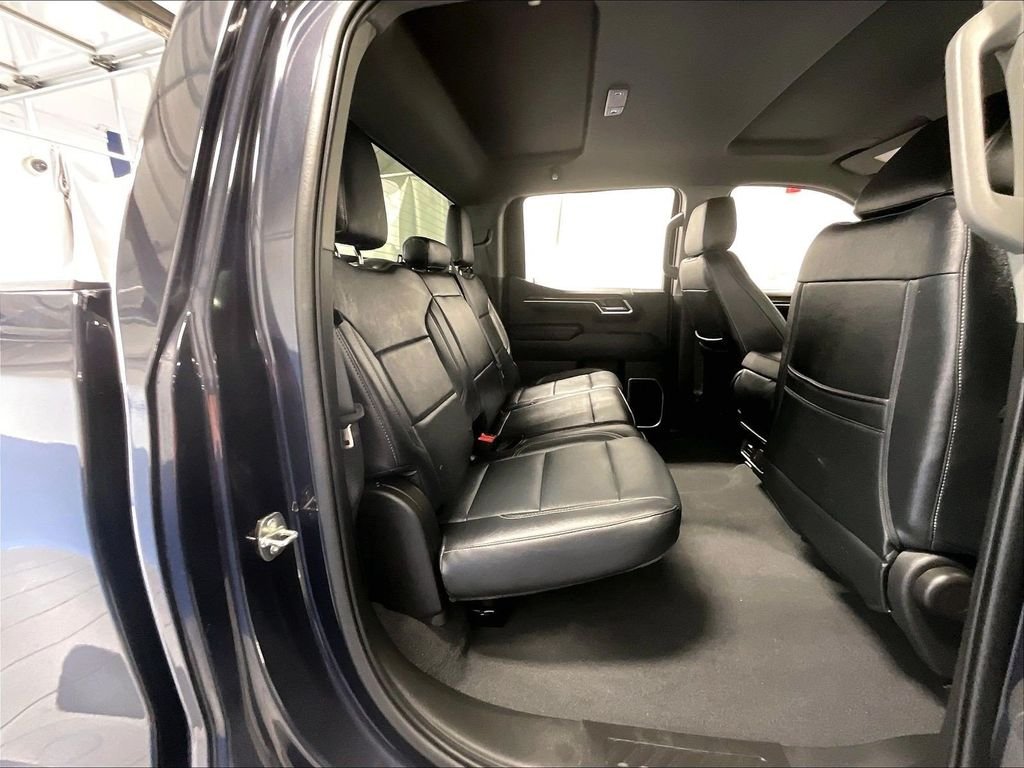 Used 2022 Gray Chevrolet LT image 15