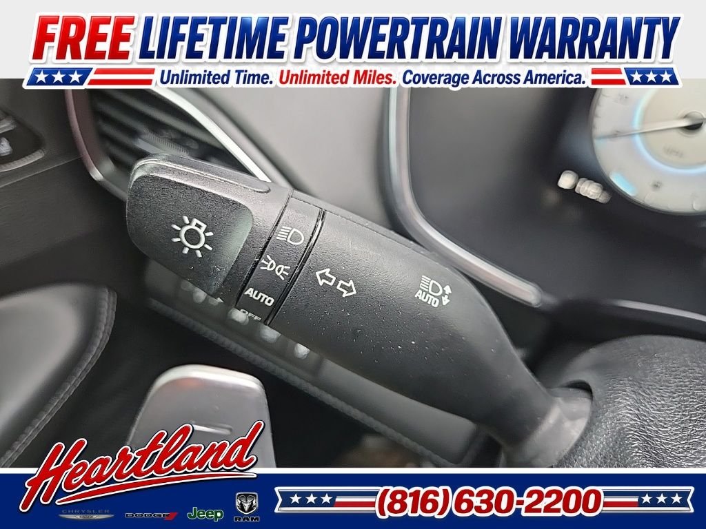 Used 2022 Black Hyundai Limited image 42