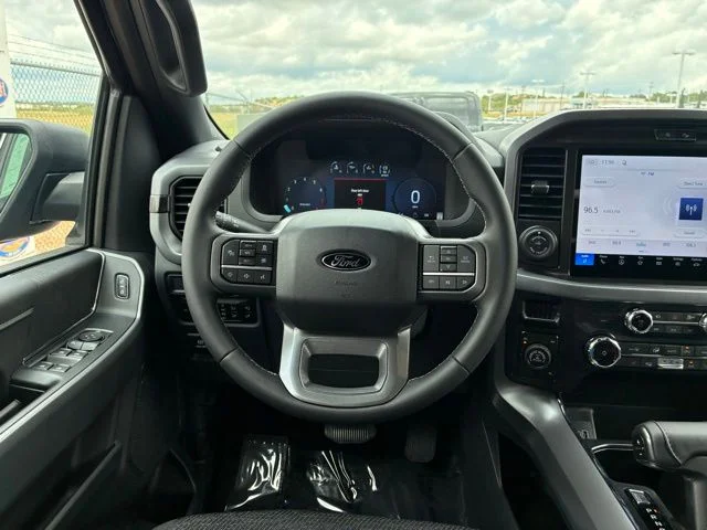 New 2026 Carbonized Gray Metallic Ford XLT image 13