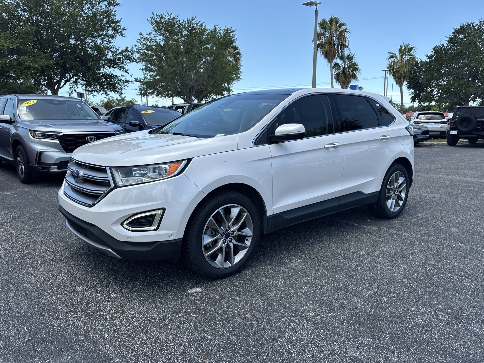 Used 2018 White Platinum Clearcoat Metallic Ford Titanium image 10