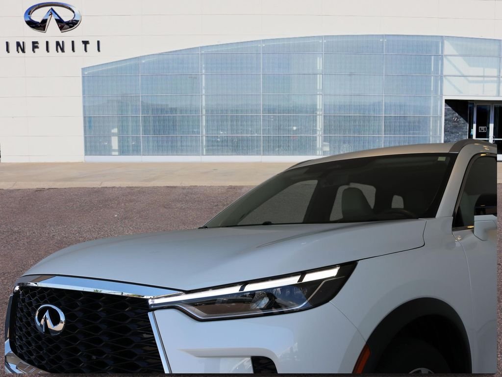 Certified Used 2025 White INFINITI LUXE image 55