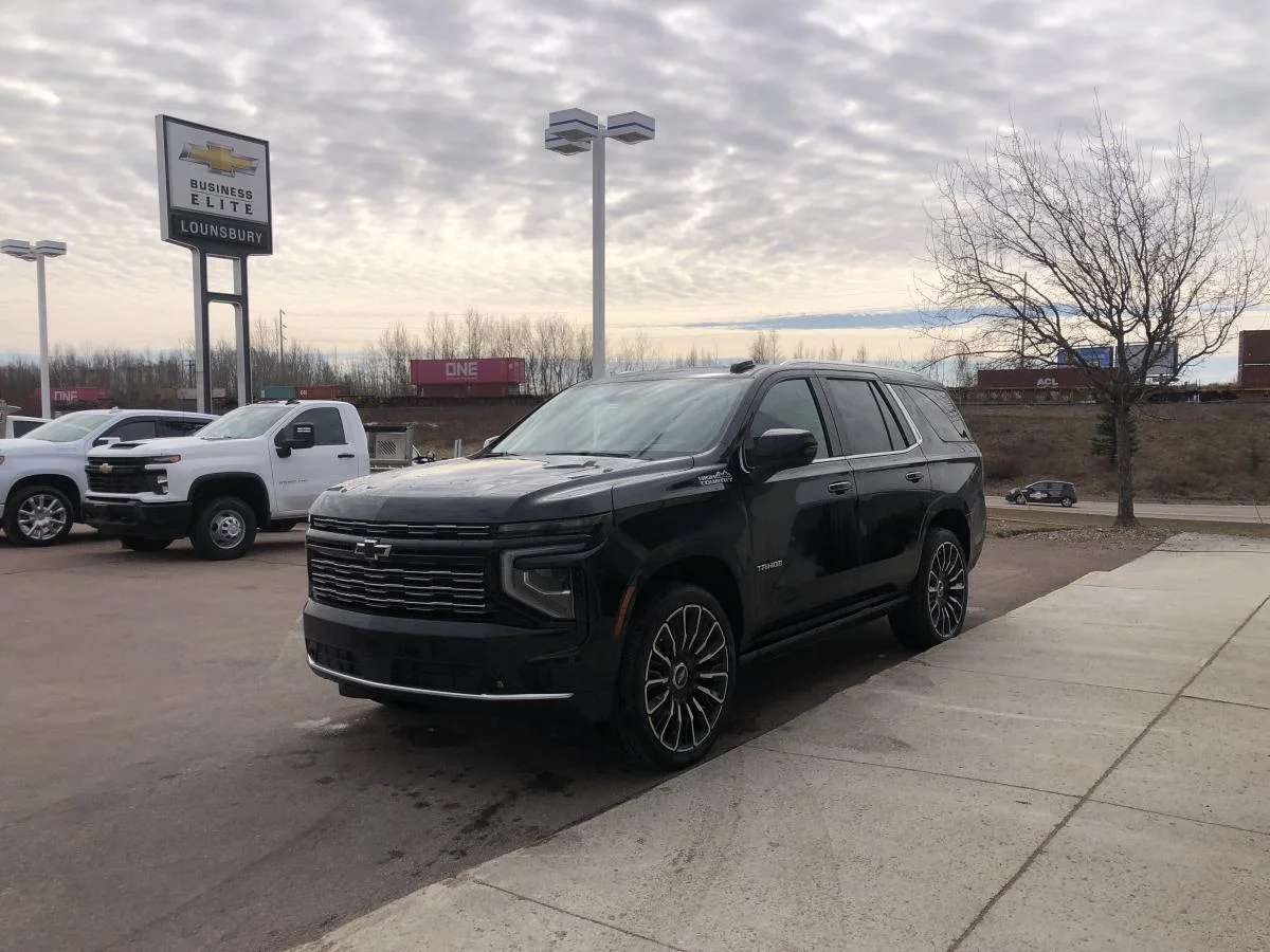 Used 2026 Black Chevrolet 4wd 4dr High Country image 4
