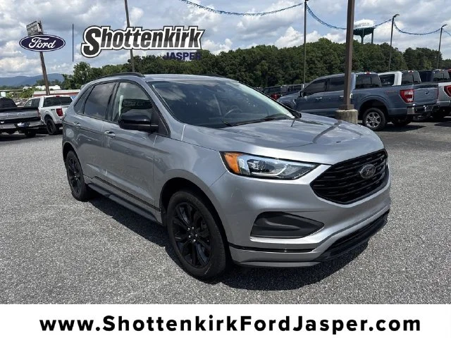 2023 Ford Edge SE