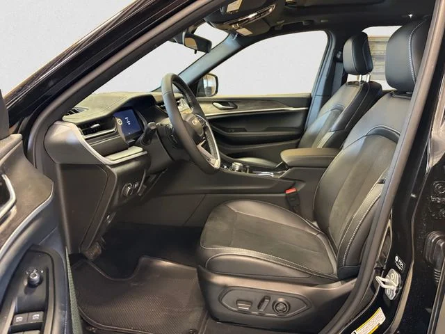 New 2026 Black Jeep Altitude image 10