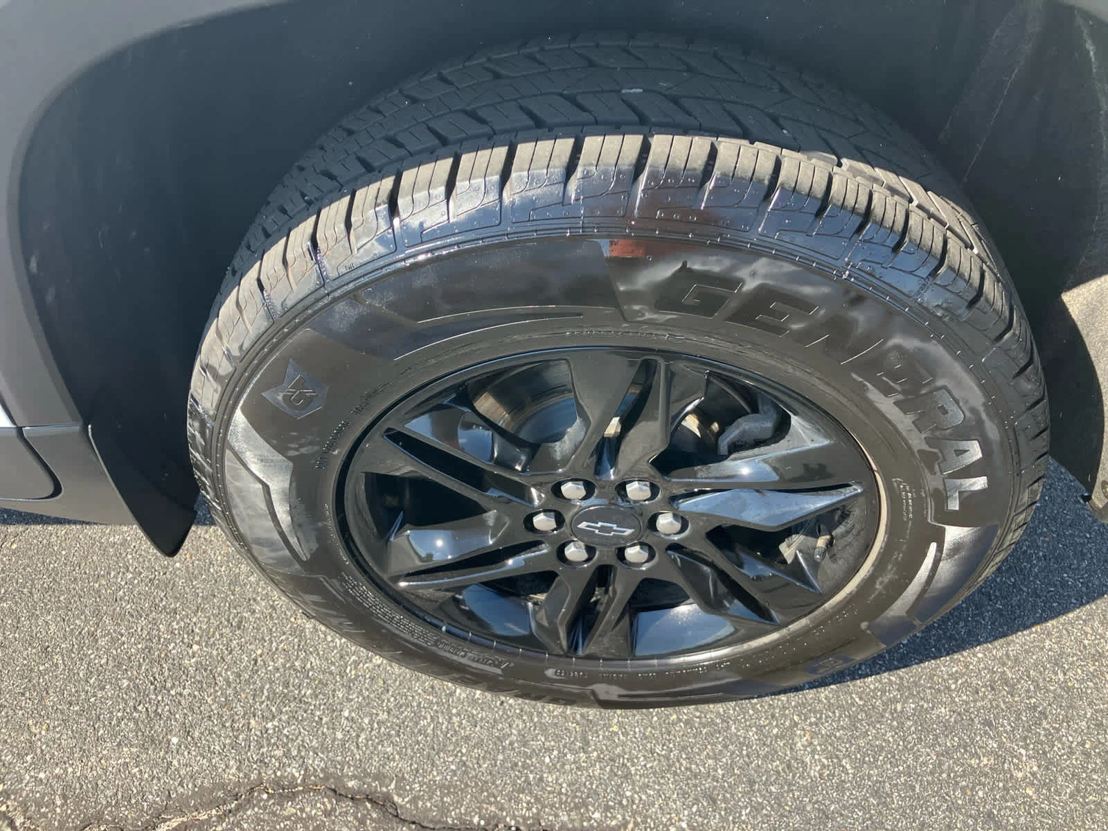 Certified Used 2023 Summit White Chevrolet LT Cloth image 6