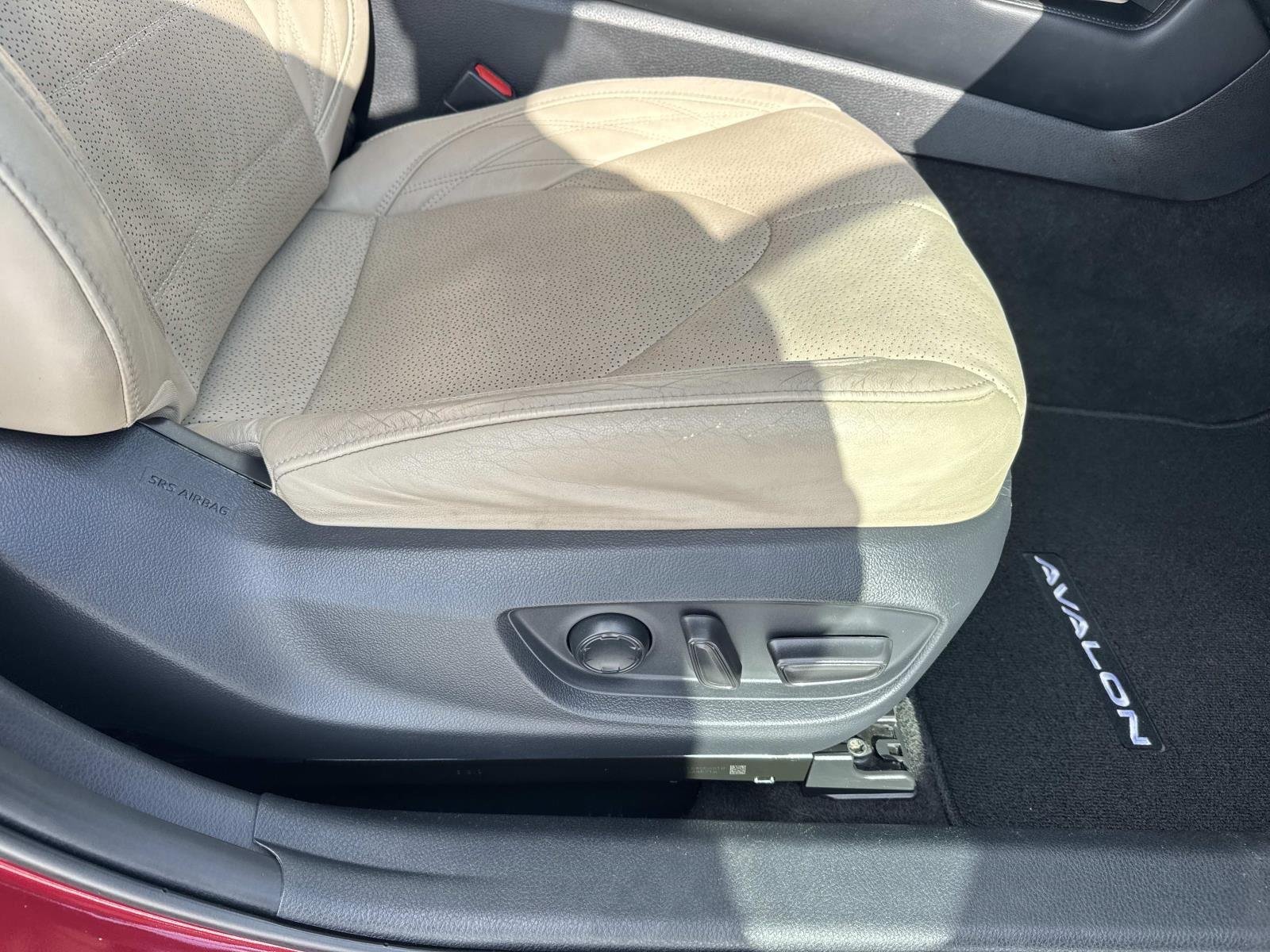 Used 2019 Ruby Flare Pearl Toyota Limited image 11