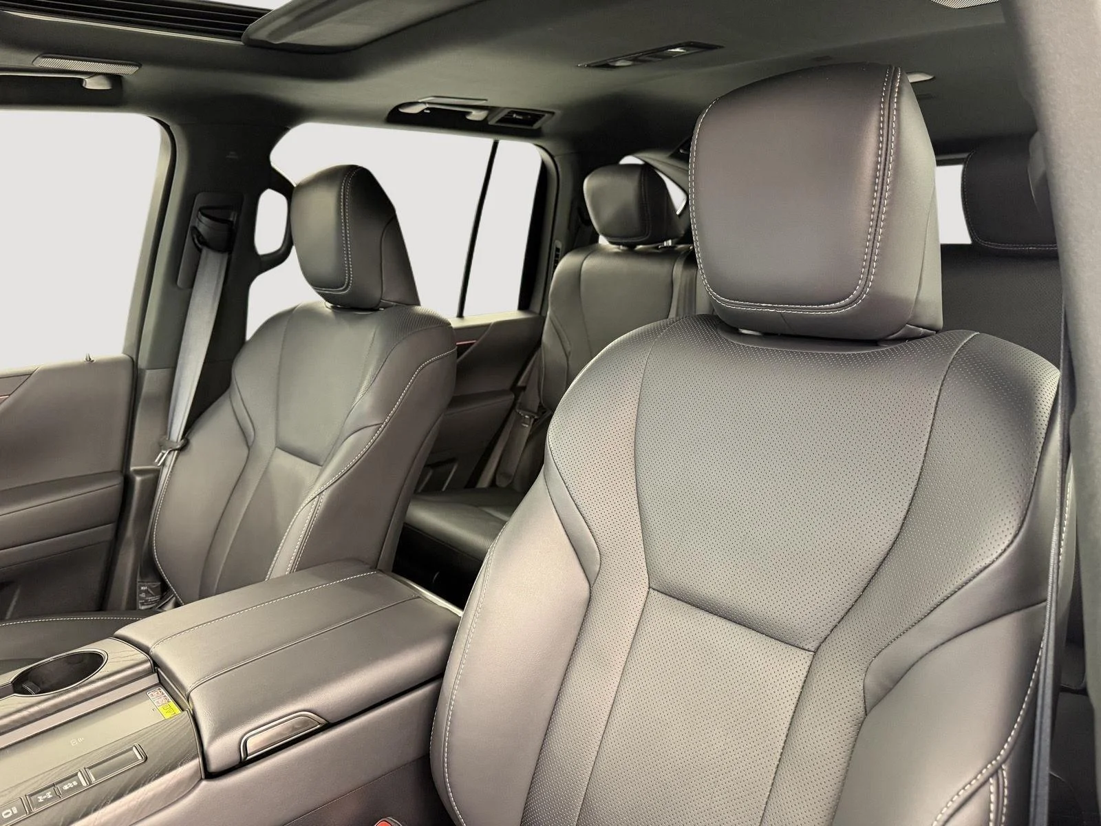 Certified Used 2024 Eminent White Pearl Lexus LX 600 Premium image 3