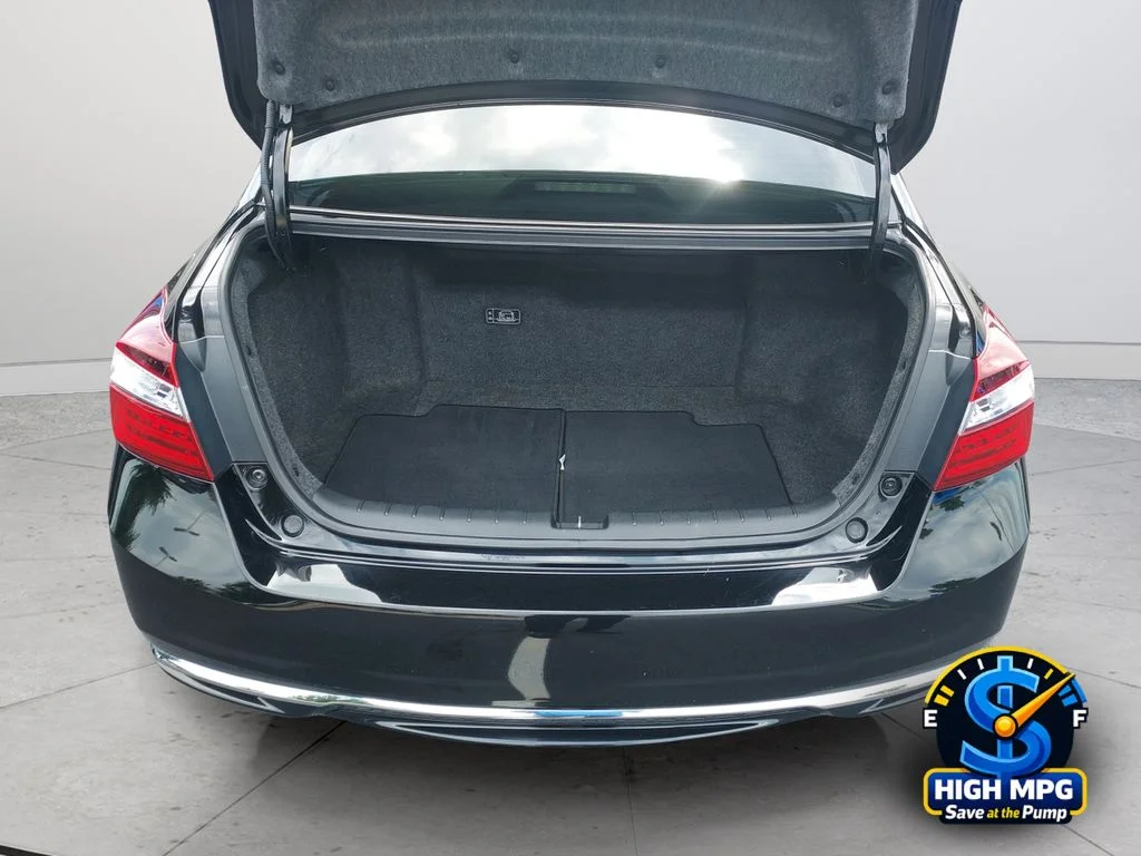 Used 2017 Black Honda EX-L image 32