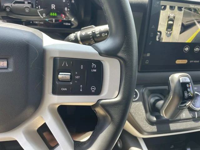 2025 Land Rover Defender S - Photo 28
