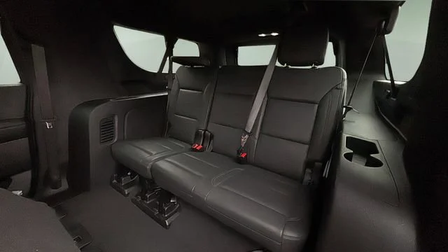 Used 2025 Black Chevrolet Z71 image 29