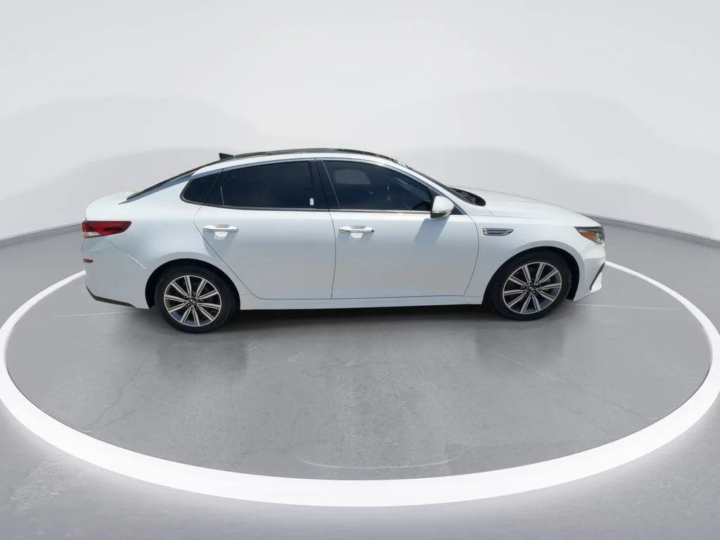 Used 2020 White Kia EX Premium image 9