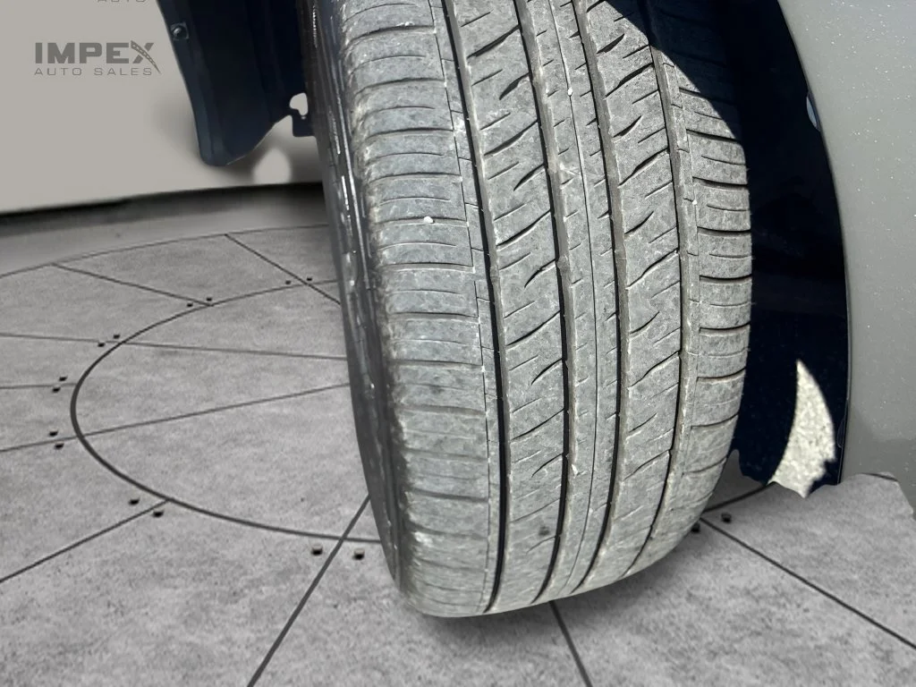 Used 2019 Silver Lexus 570 image 32
