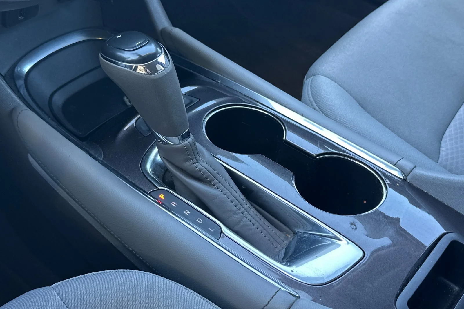 Used 2017 Silver Ice Metallic Chevrolet LT image 20