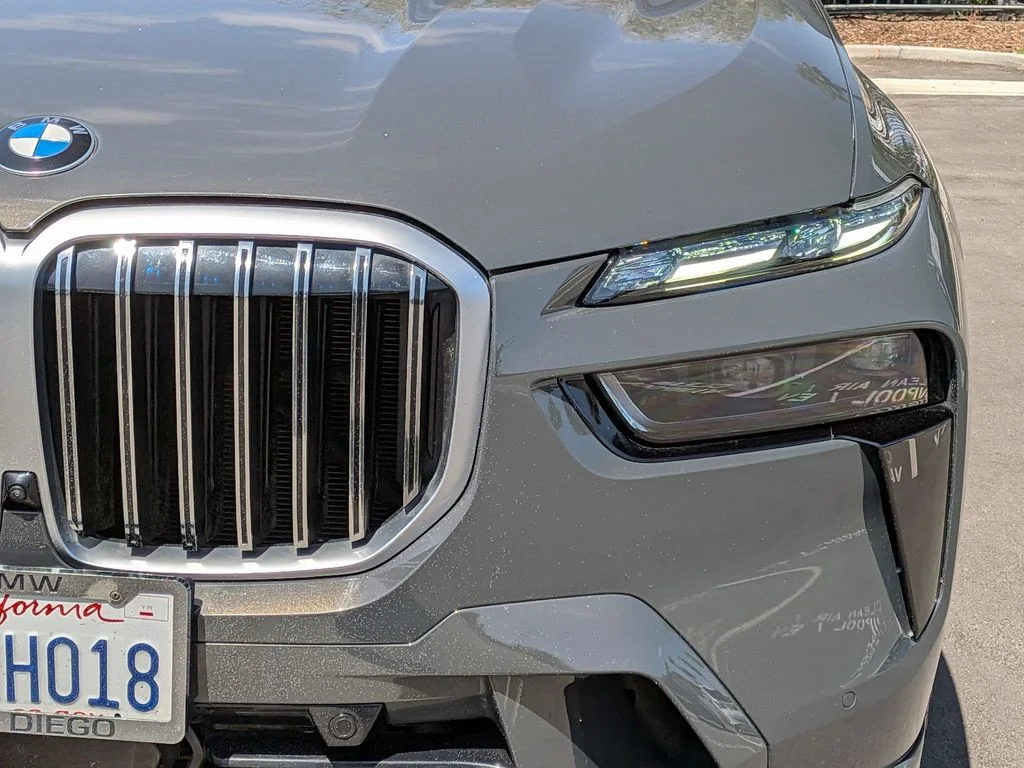 Used 2025 Gray BMW ALPINA XB7 image 22