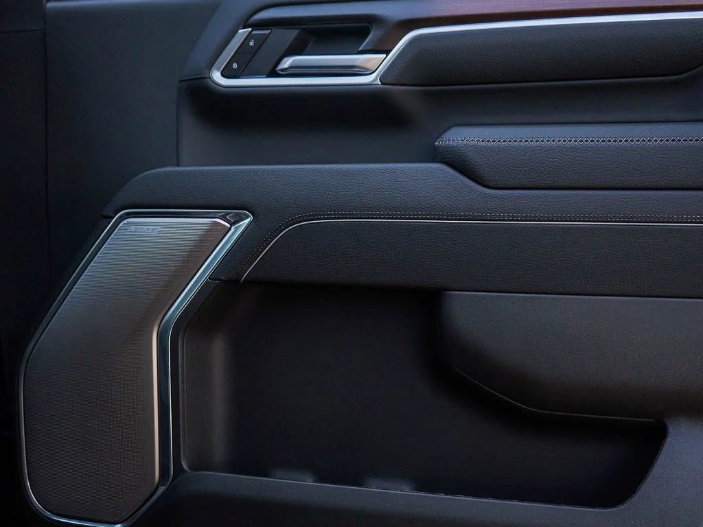 2026 GMC Sierra 3500HD Denali - Photo 8