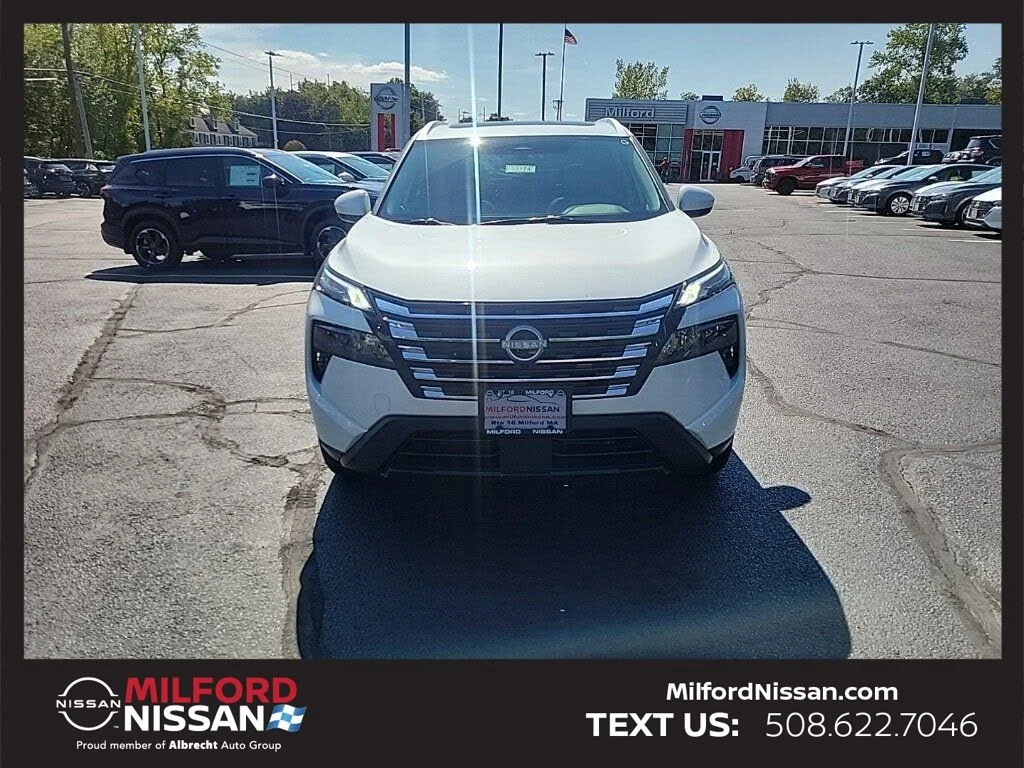 2026 Nissan Rogue SV - Photo 6
