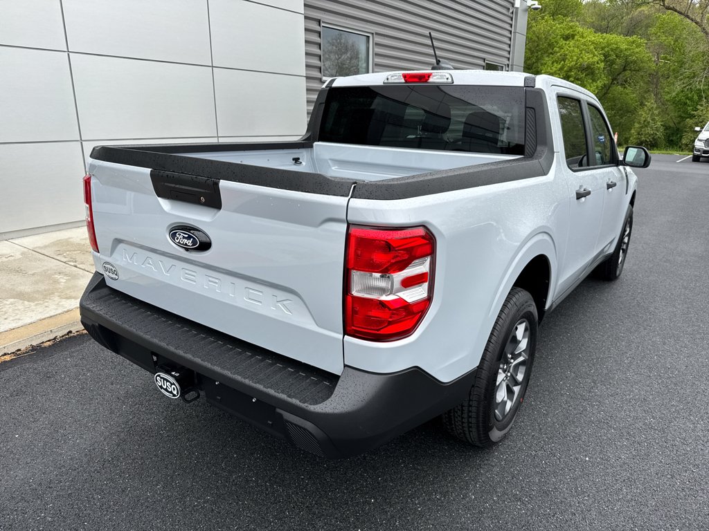 New 2026 Space White Metallic Ford XLT image 17