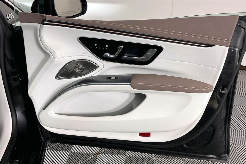Certified Used 2023  Mercedes-Benz 450 image 16