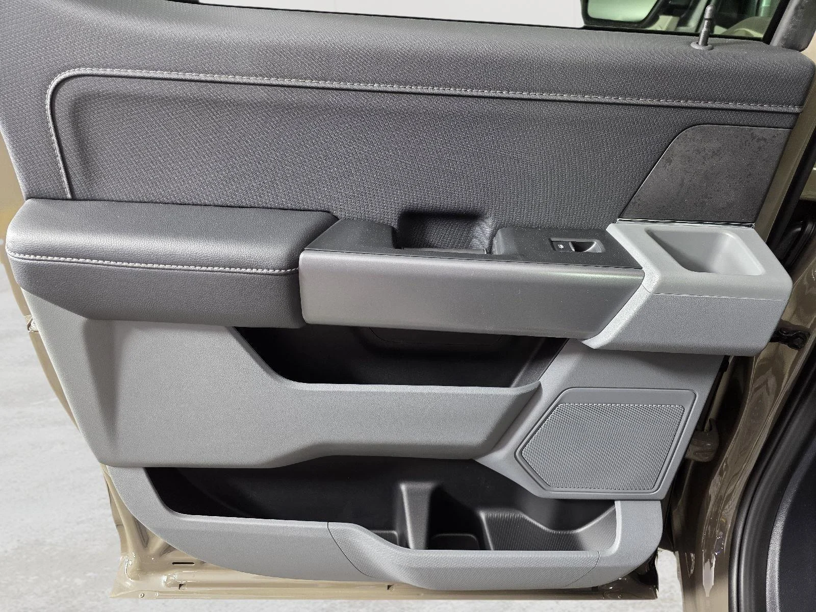 Used 2026 Marsh Gray Ford XLT image 17