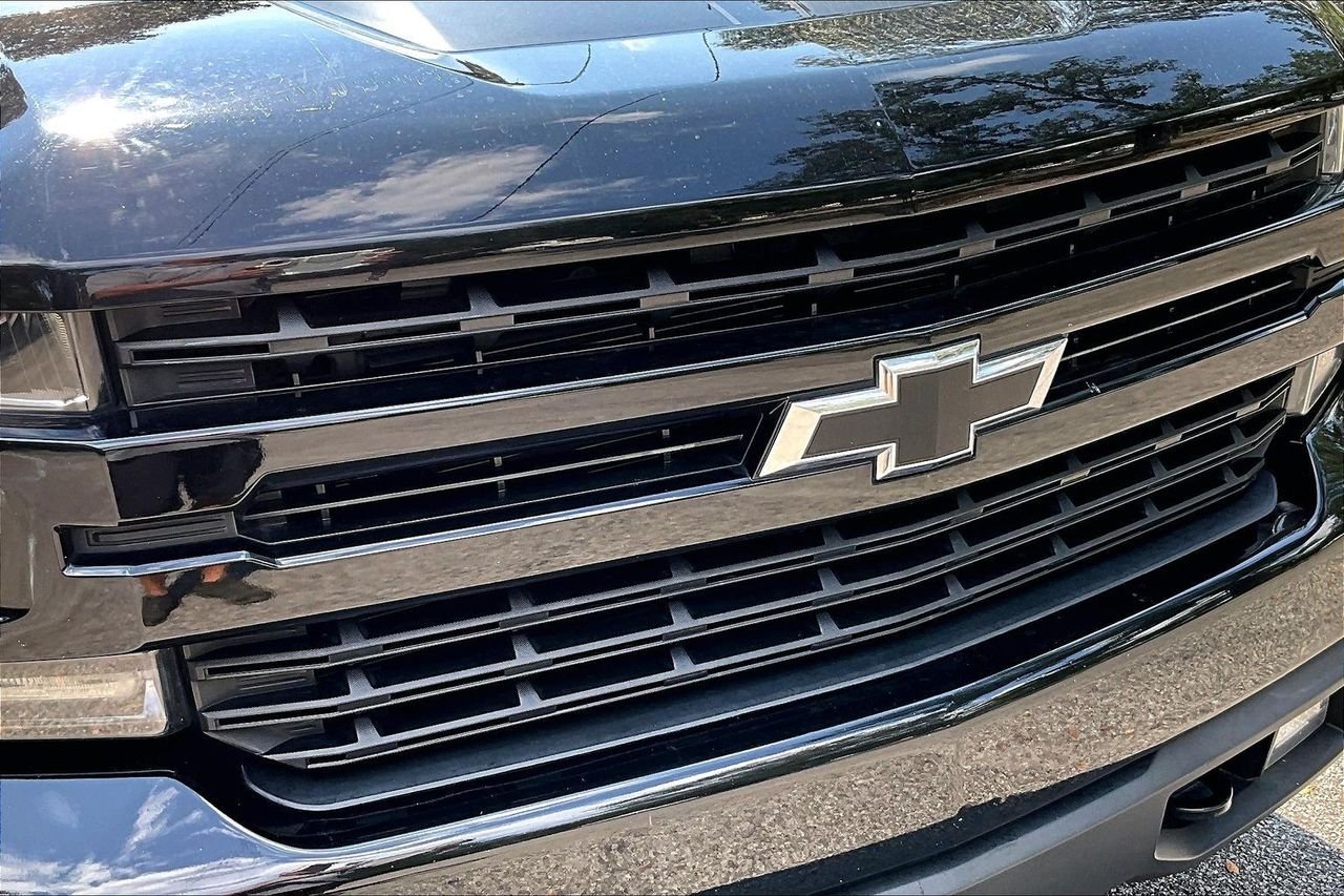 Used 2021 Black Chevrolet RST image 34