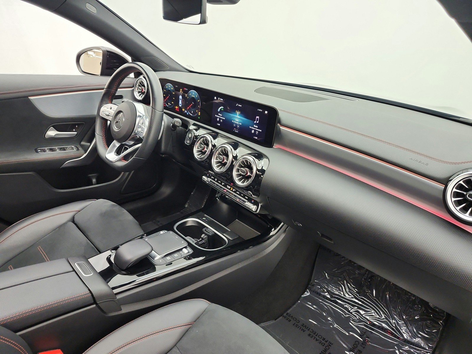 Used 2022 Night Black Mercedes-Benz CLA 250 image 22