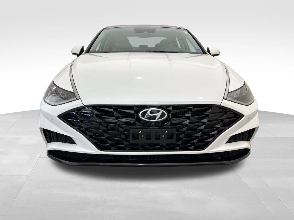 Used 2022 Gray Hyundai Limited image 9