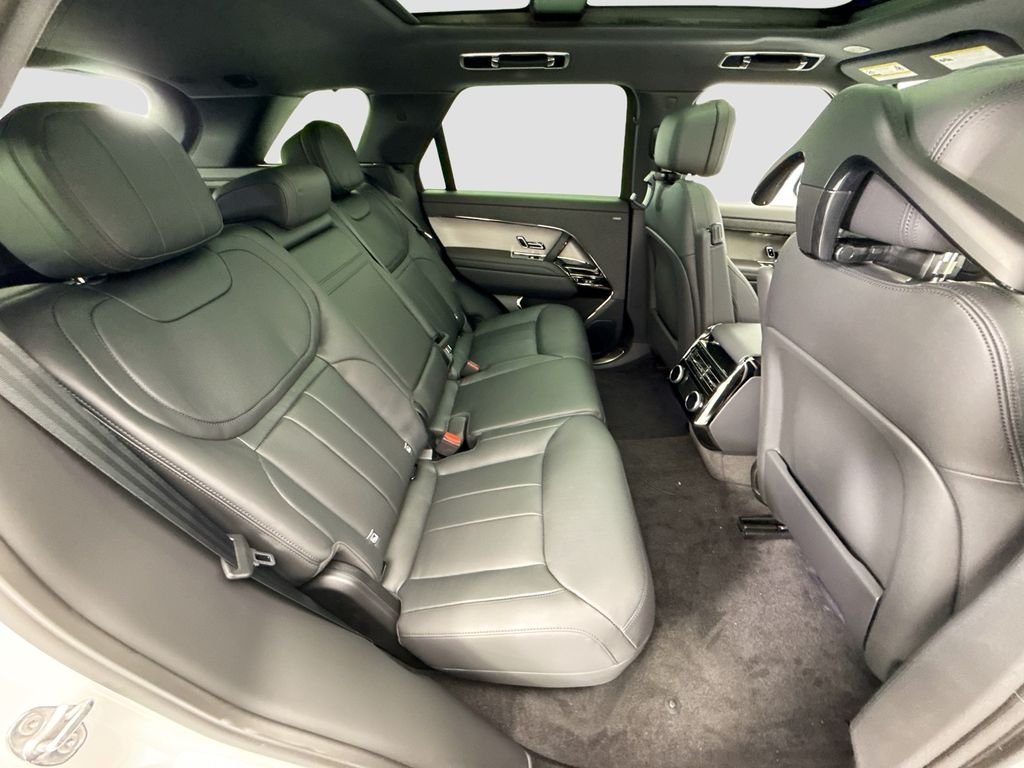 New 2026 Fuji White LAND ROVER SE image 21