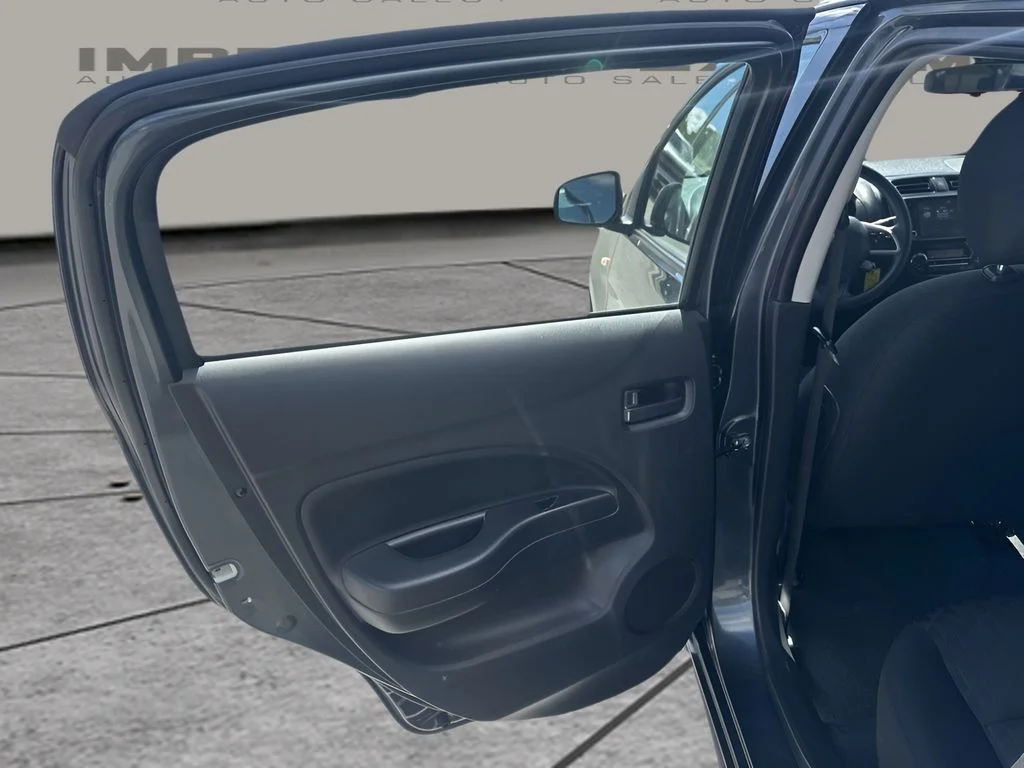 Used 2024 Gray Mitsubishi ES image 19