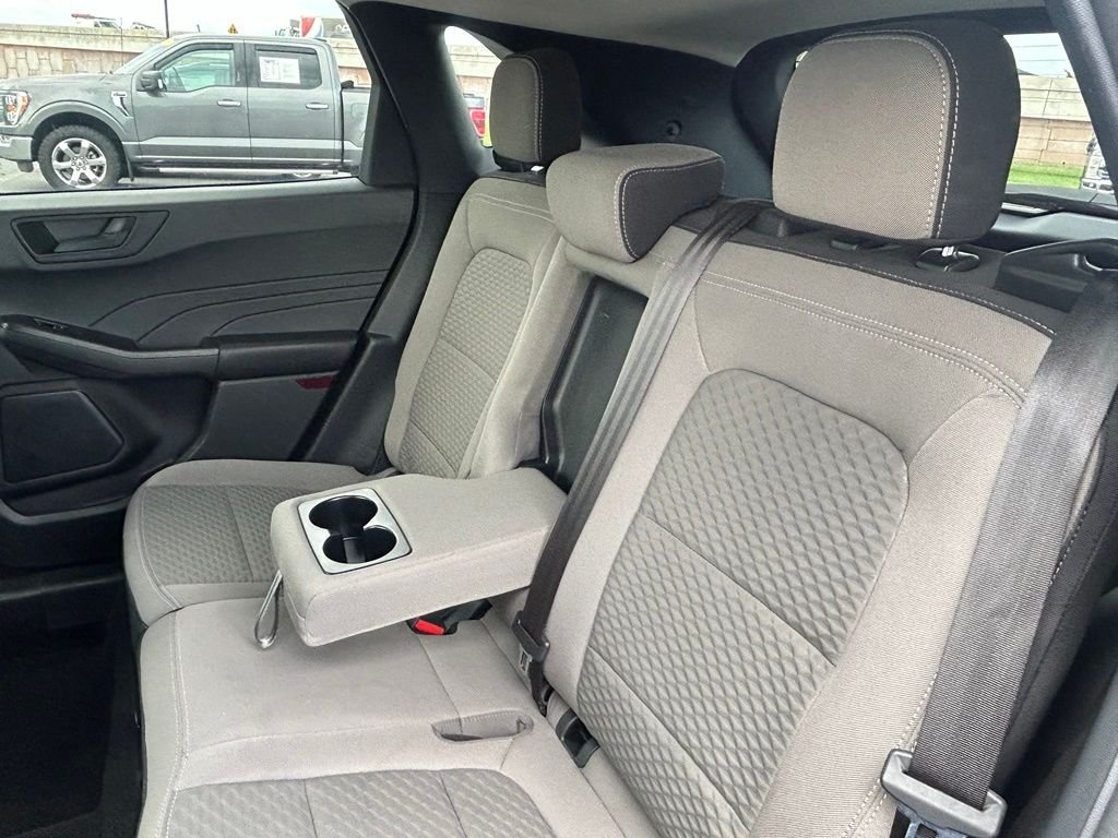 Used 2022 Black Ford SE image 20