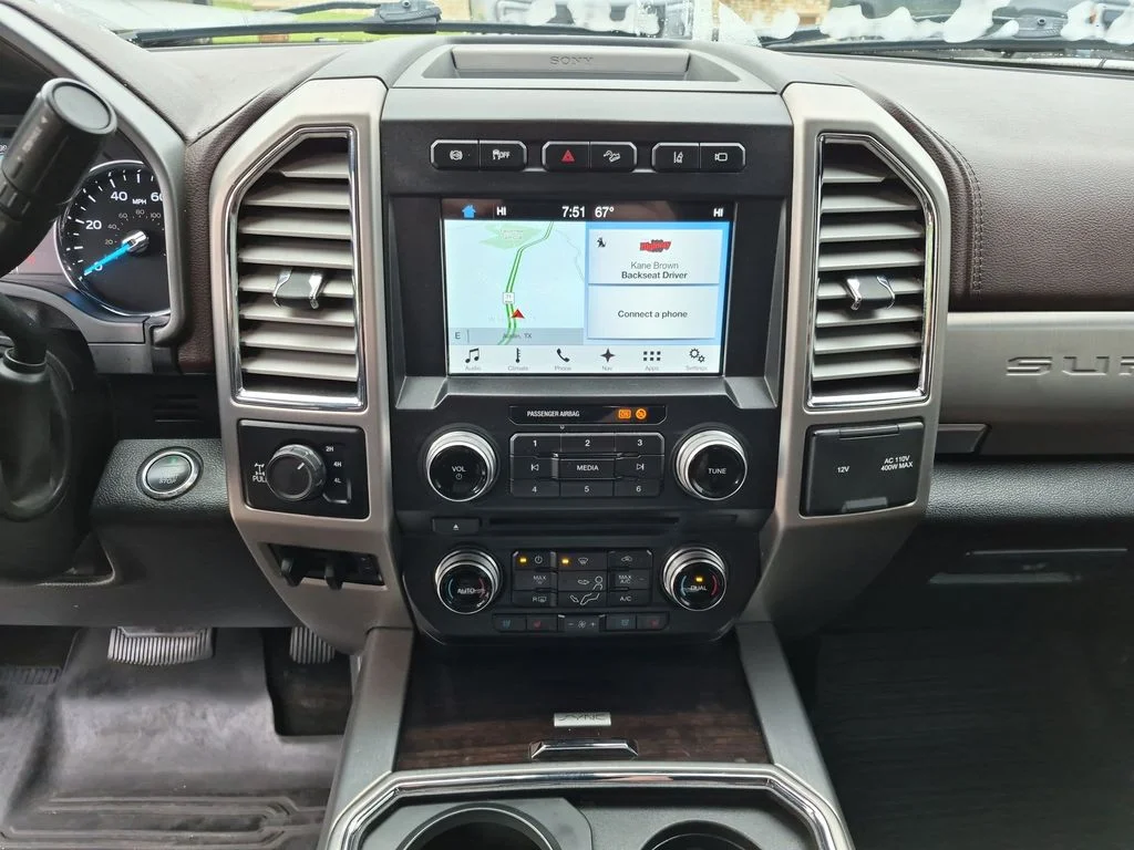 Used 2017 Black Ford Platinum image 25