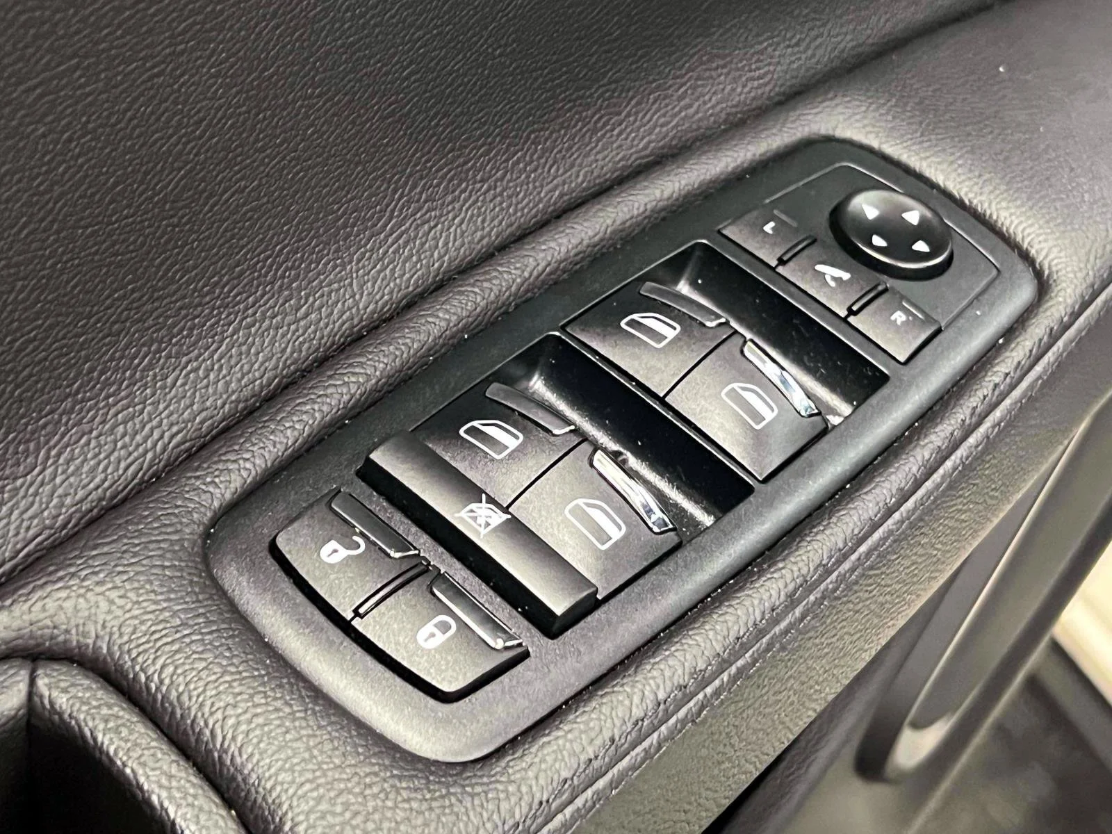 Used 2019 White Maserati S Q4 image 18