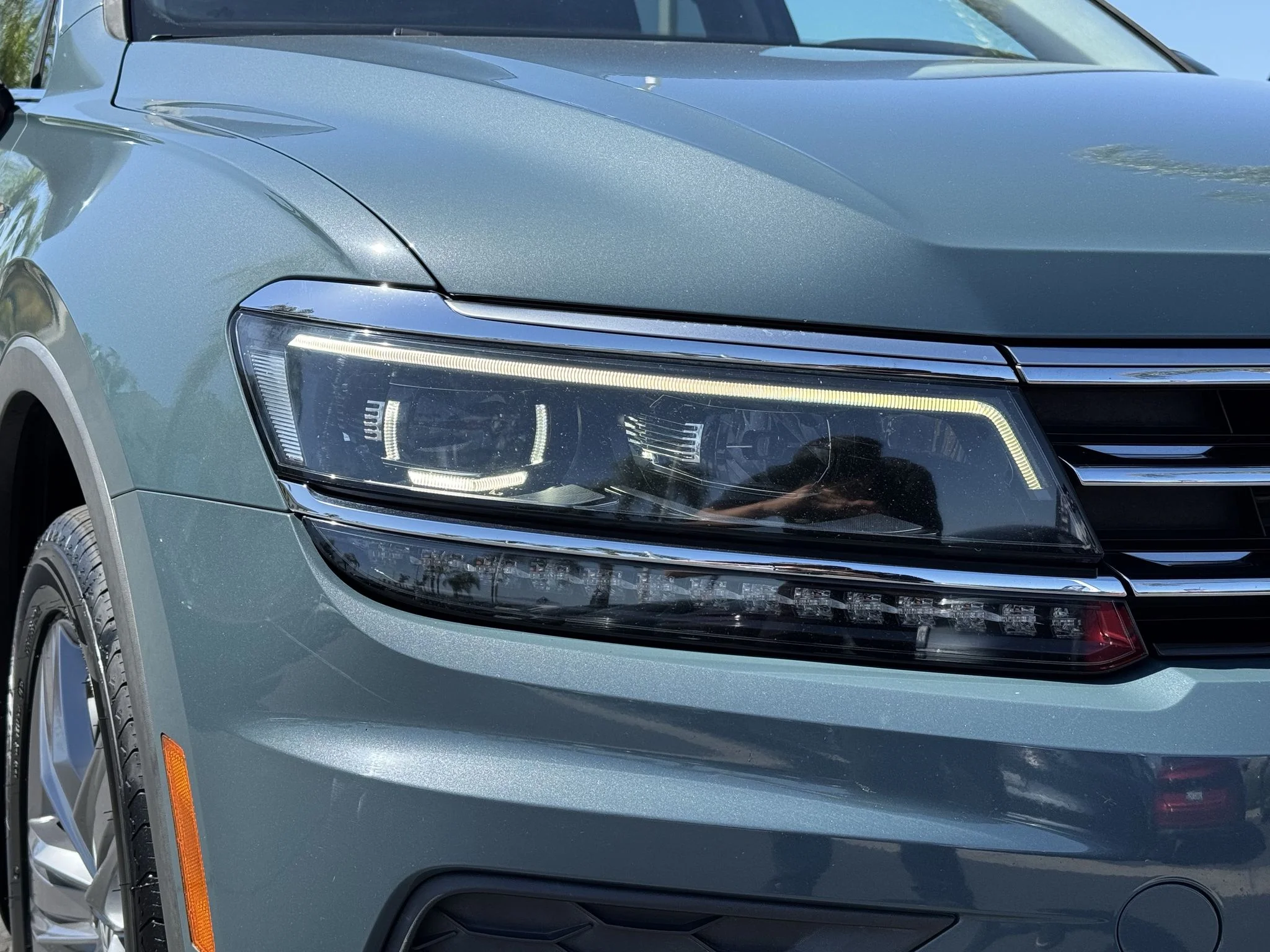 Used 2019 Stone Blue Metallic Volkswagen SEL Premium image 9