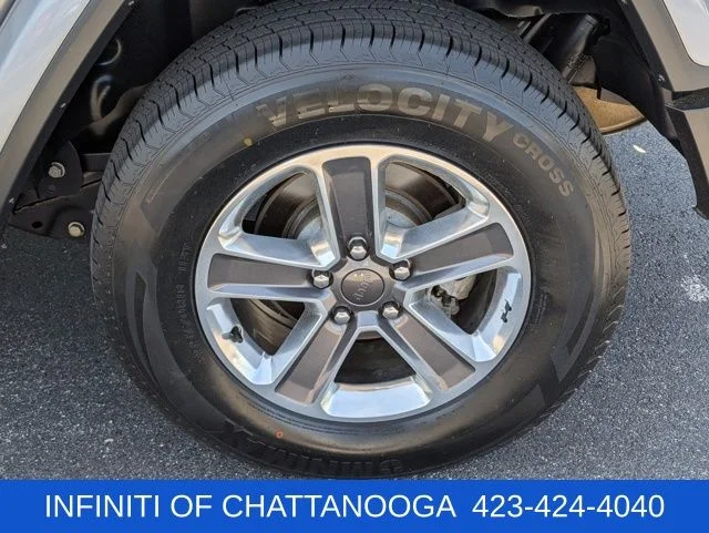 Used 2021 Silver Jeep Unlimited Sahara image 28