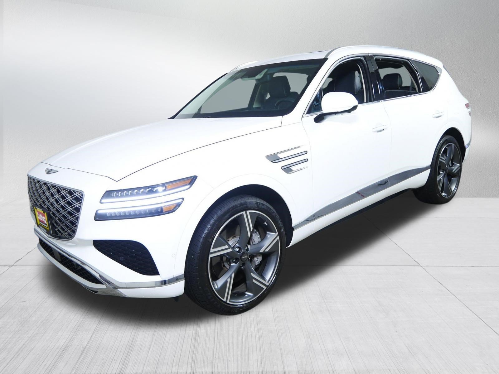 Certified Used 2025 Alta White Genesis 3.5T Prestige image 3
