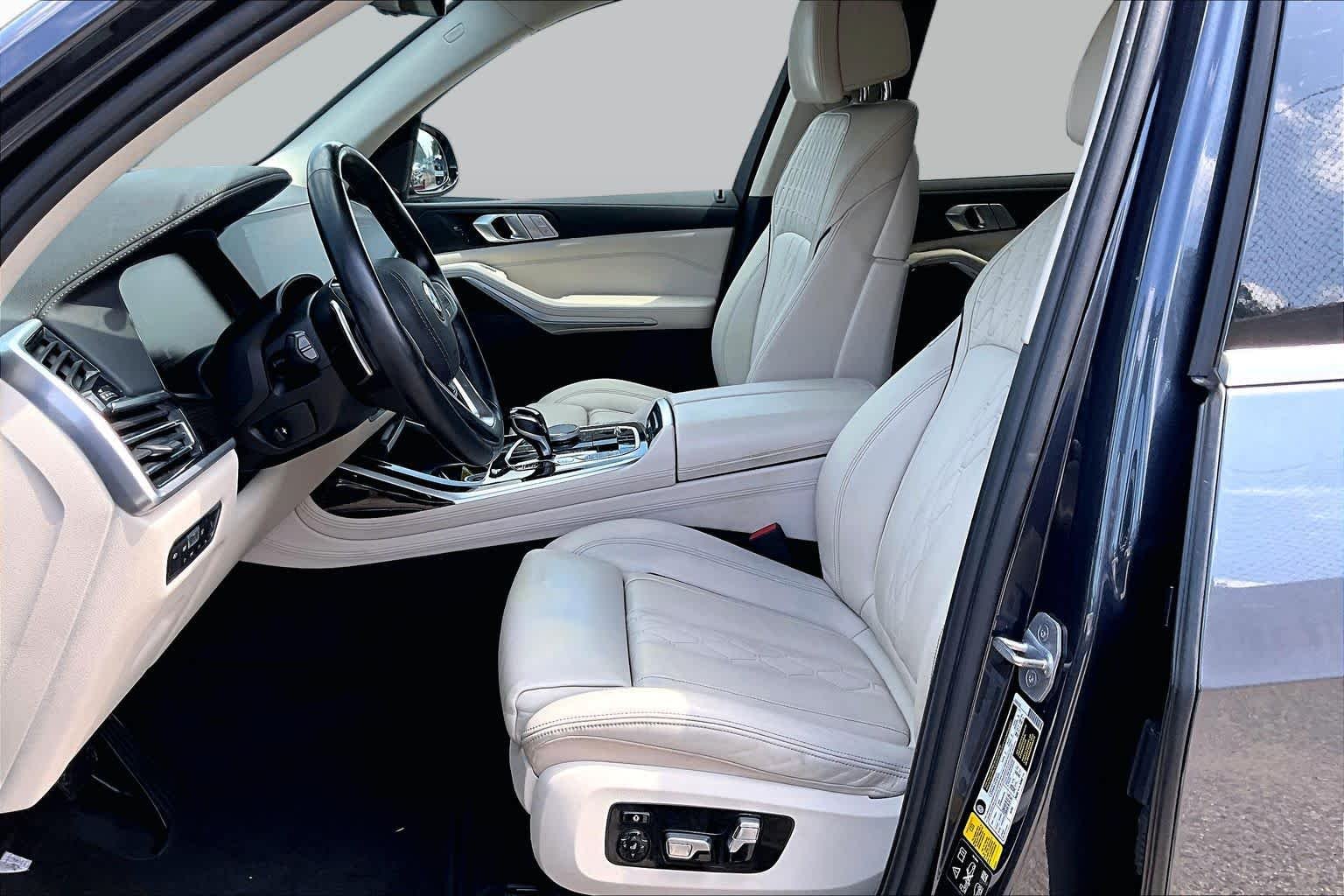 Used 2020 Arctic Gray Metallic BMW xDrive40i image 8