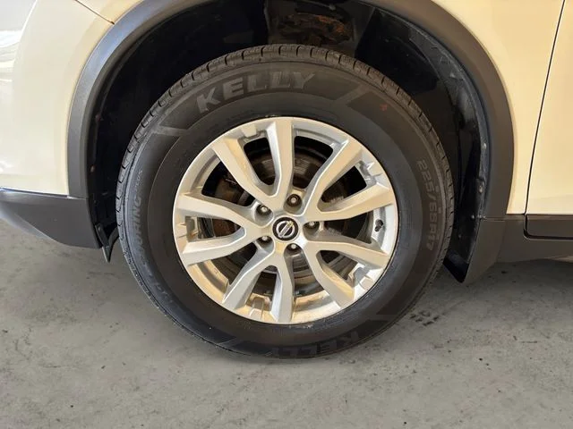 Used 2017 White Nissan SV image 15