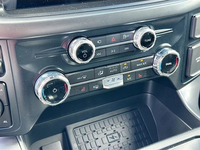 New 2026 Silver Metallic Ford Tremor image 11