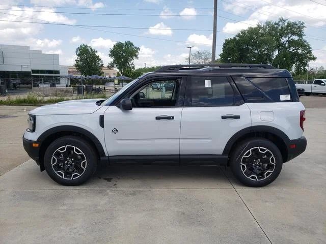 New 2026 Space White Metallic Ford Outer Banks® image 9