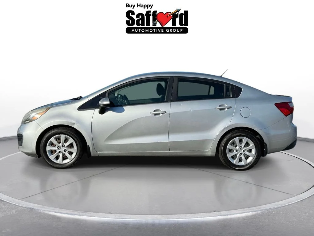 Used 2015 Silver Kia LX image 5
