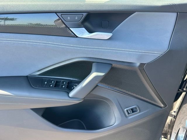 New 2026 Platinum Gray Metallic Volkswagen 2.0T SE image 21