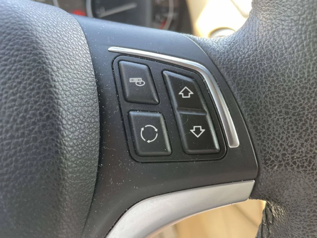 Used 2015 Black BMW sDrive28i image 26